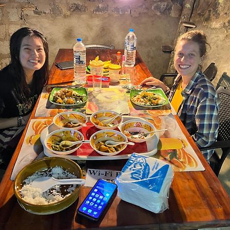 Ella Kumi Hostel Luaran gambar