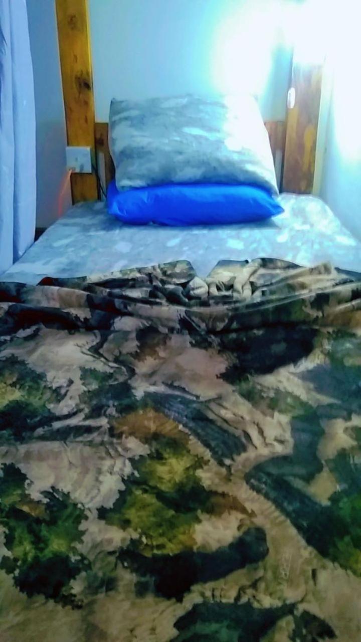 Ella Kumi Hostel Luaran gambar