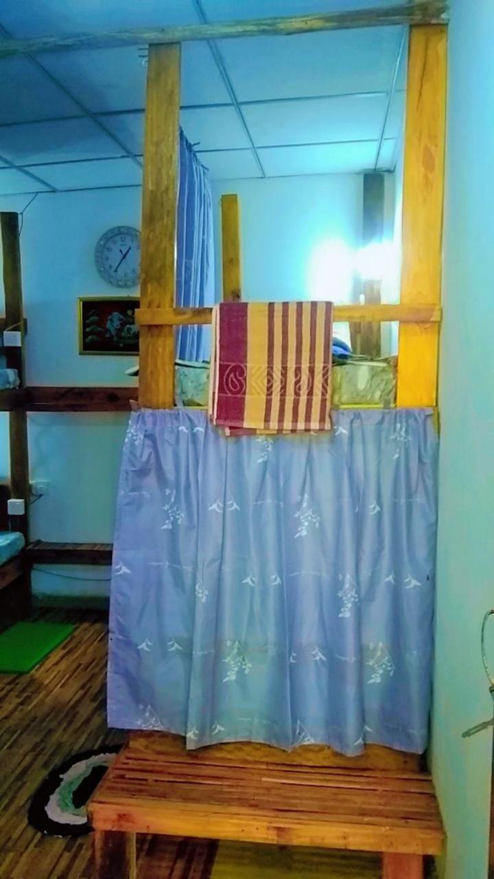Ella Kumi Hostel Luaran gambar