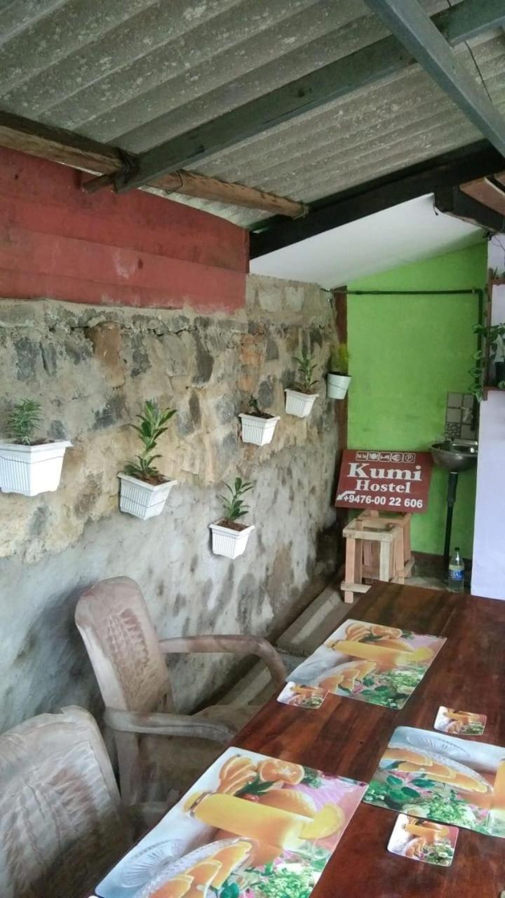Ella Kumi Hostel Luaran gambar