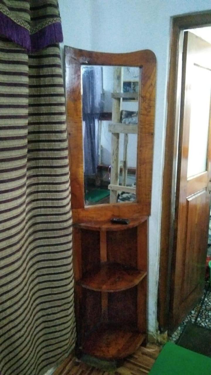 Ella Kumi Hostel Luaran gambar